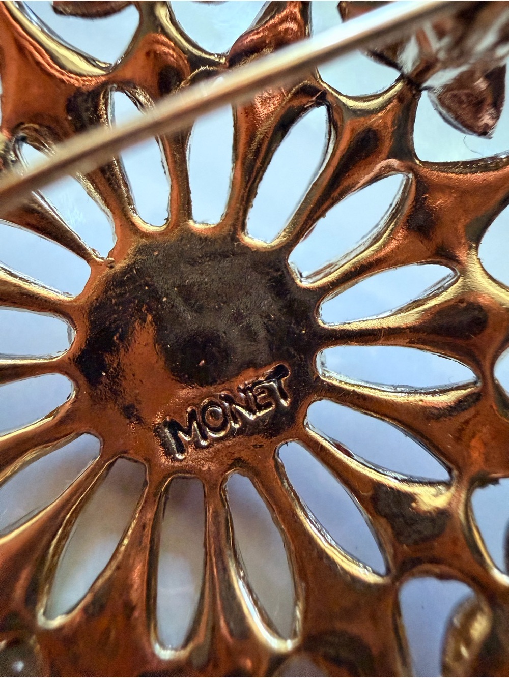Vintage MONET Signed Round 1.75” Brooch Pin with Enamel & Rhinestone Accents - Picture 5 of 5